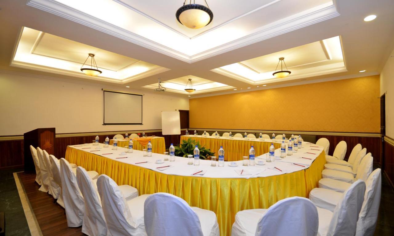 Shervani Hilltop Resort Nainital Εξωτερικό φωτογραφία