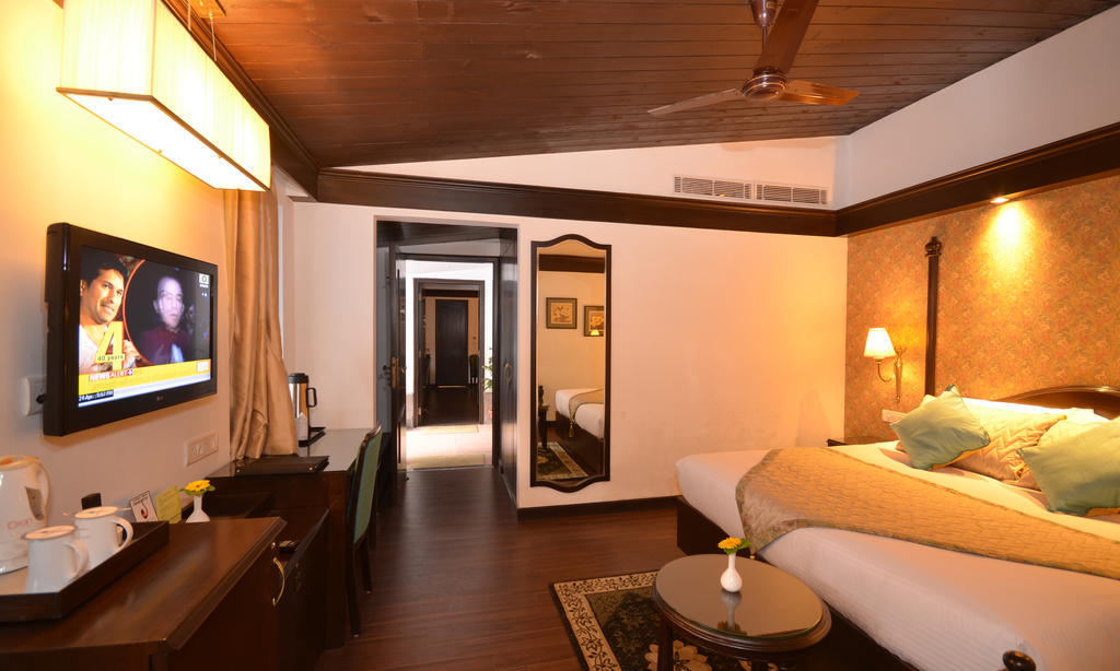 Shervani Hilltop Resort Nainital Εξωτερικό φωτογραφία