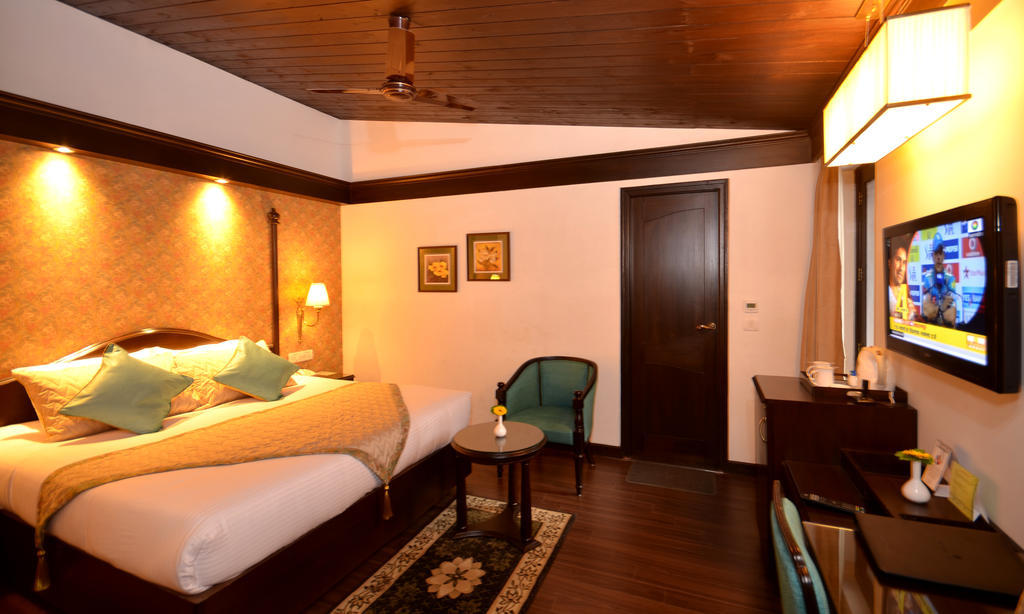 Shervani Hilltop Resort Nainital Εξωτερικό φωτογραφία